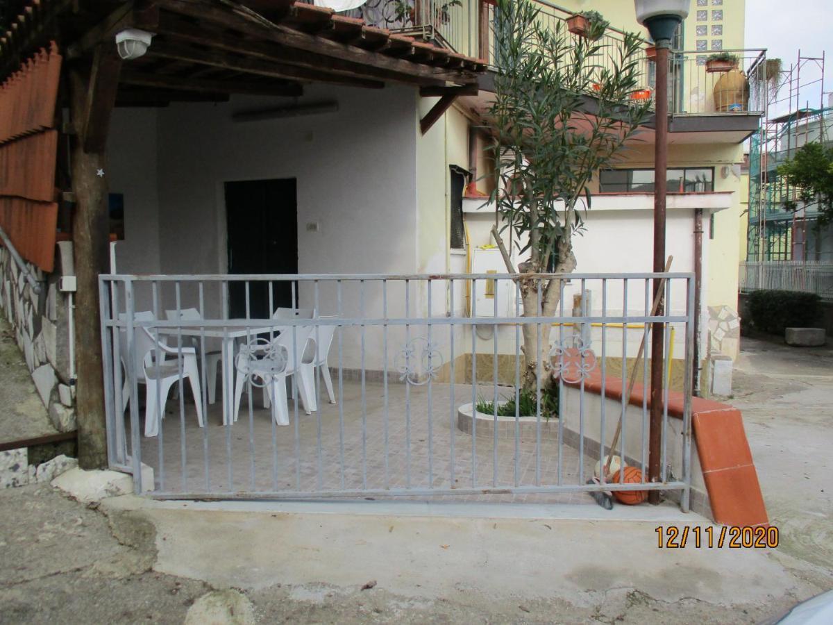Resort Giardino Degli Aranci - Casa Lisca บาโรนิสซี ภายนอก รูปภาพ
