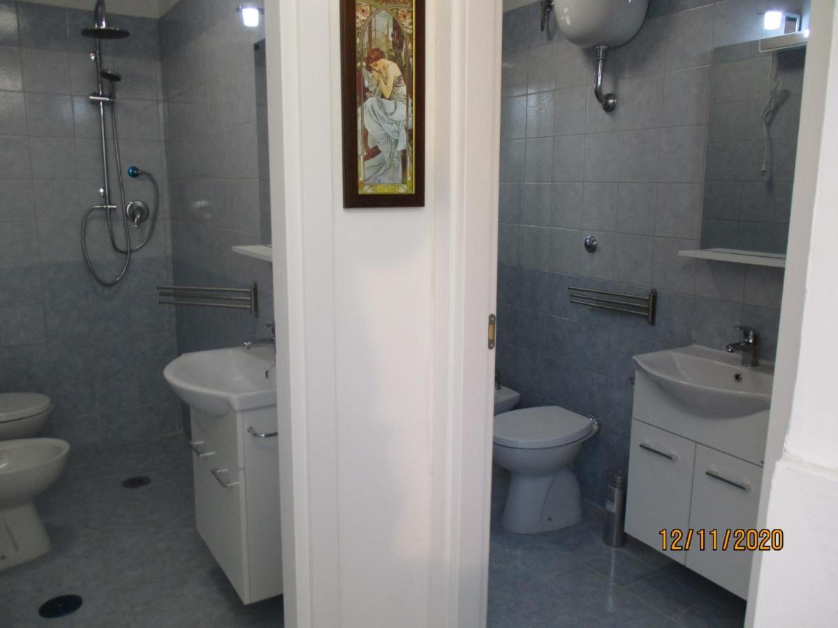 Resort Giardino Degli Aranci - Casa Lisca บาโรนิสซี ภายนอก รูปภาพ
